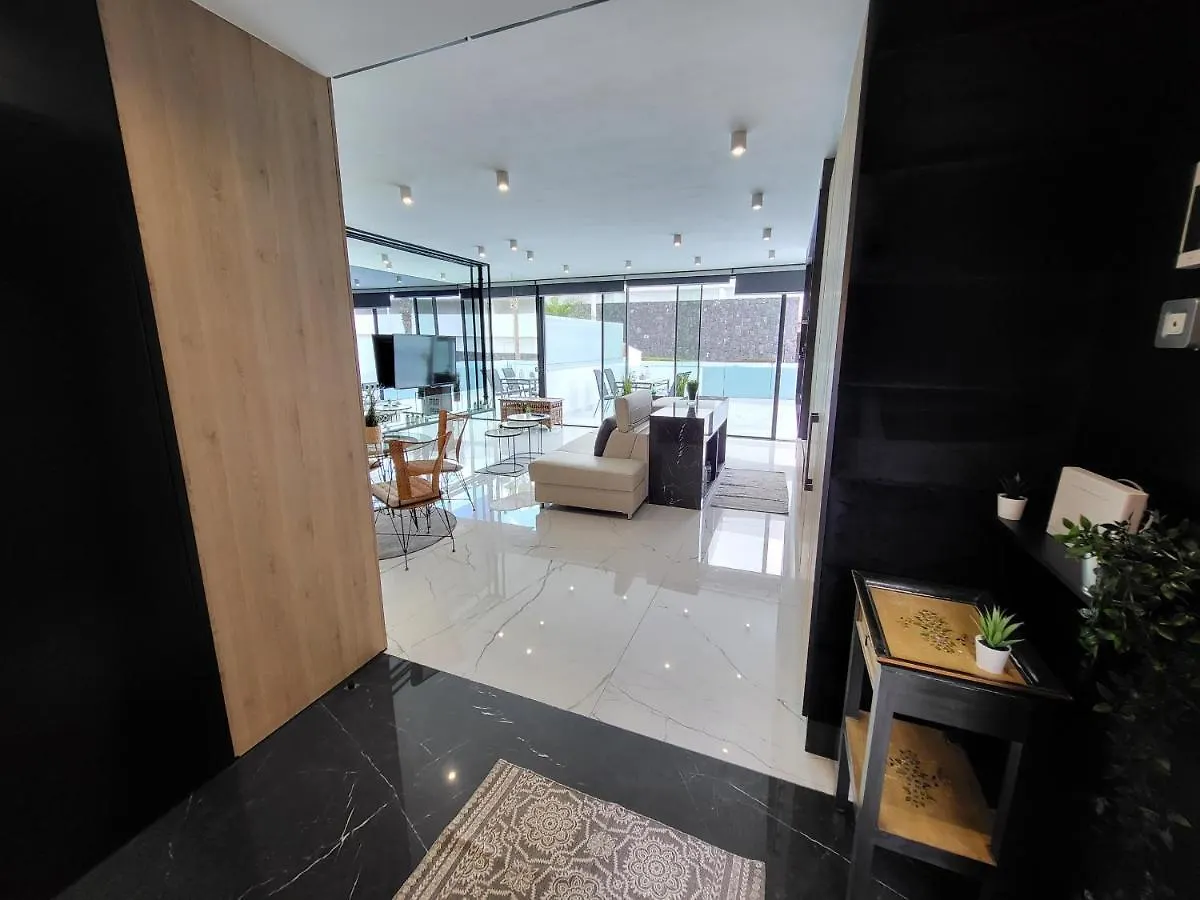 Sea View Luxury Apartment - Playa Del Duque Costa Adeje  0*, Costa Adeje (Tenerife)